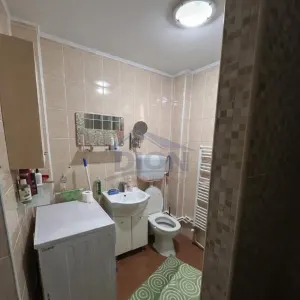Strada linistita, casa cu garaj - foto 7