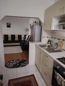 Casa 3 camere de vanzare zona Liceul Carabella - foto 3