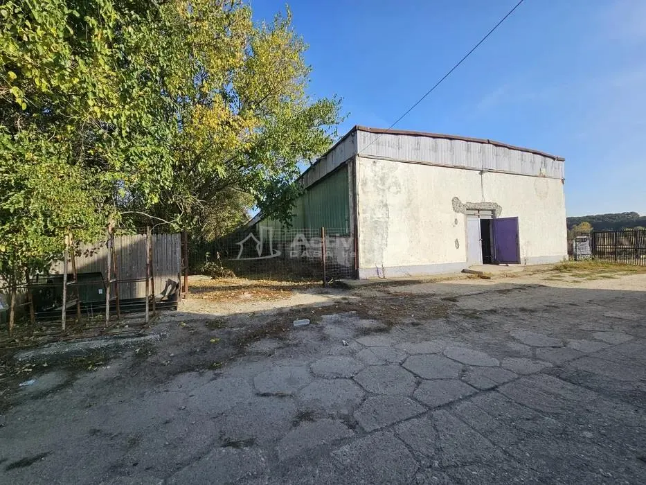 Hala industriala (1000 mp) si teren (4000 mp), Scornicesti, Trafo - foto 1