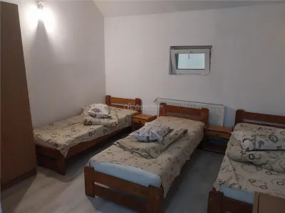 Casa -Cristian Brasov - cazare muncitori - foto 2