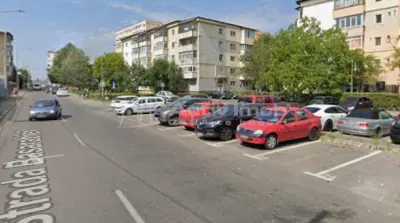 Apartament 2 camere de vanzare in micro 6 strada Basarabiei - Targoviste