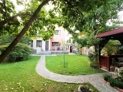 Casa- Vila - Prelungirea Ghencea-Bucuresti- sector 6 -  550000E- 660MP TEREN-COMISION 0! - Bucuresti