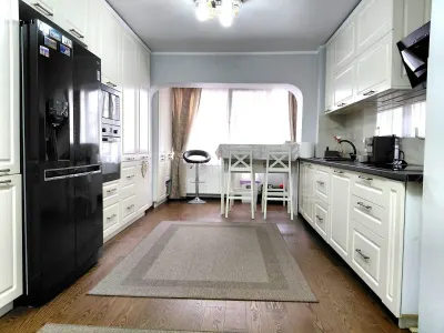 Apartament ultrafinisat 4 Camere Etaj 2 Baia Mare Ultracentral - foto 2