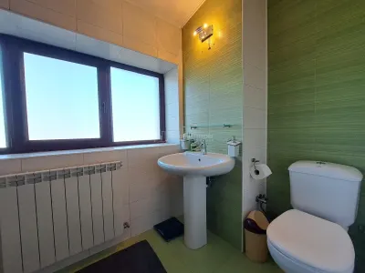 Vila cu piscina - Buftea - 8 camere - 4 bai - 620mp - 2500mp teren - foto 18