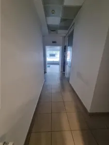 Spatiu comercial central  fost Sediu Banca Alphabank - foto 15