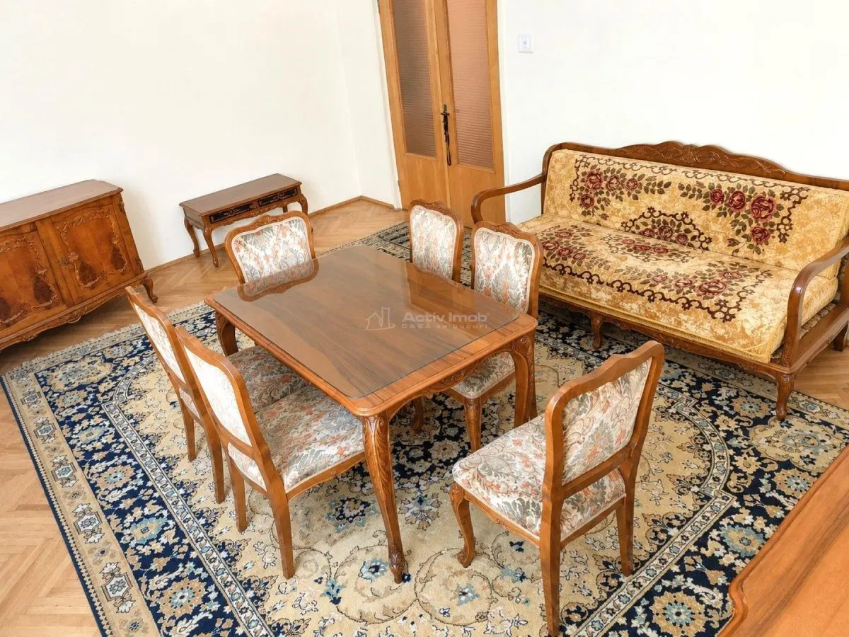 Apartament 4 Camere Etaj 1 cu garaj  si boxa Baia Mare Central - foto 3