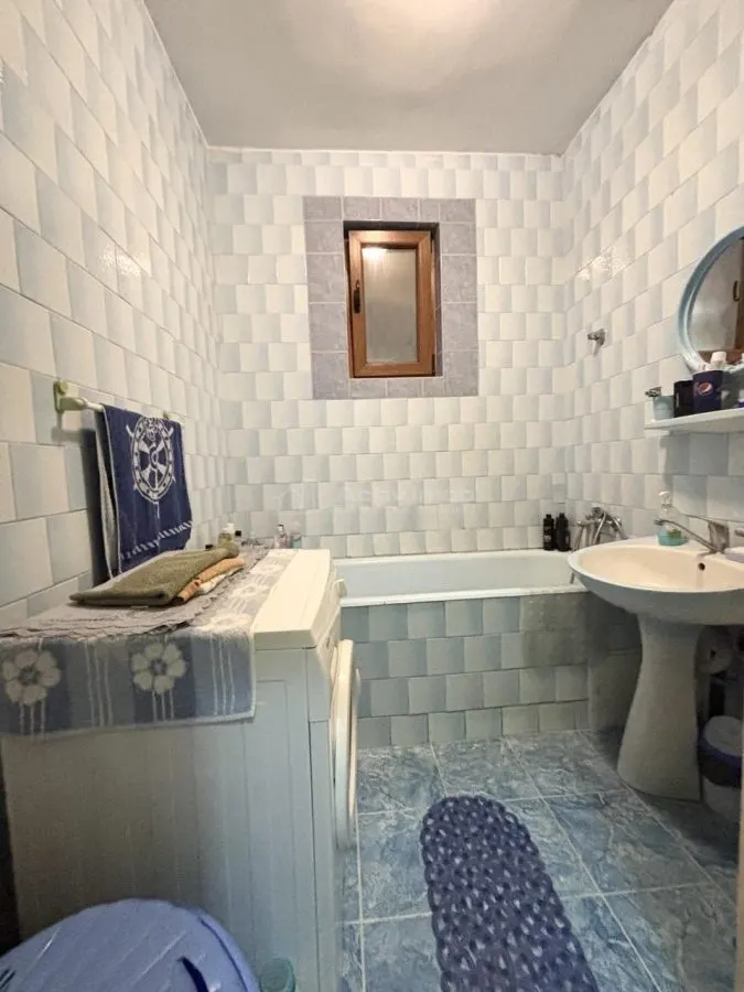 Casa cocheta pe un singur nivel, cu garaj si terasa – zona Cantemir - foto 9