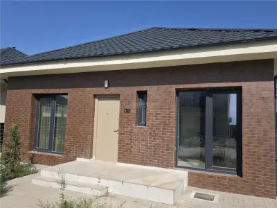 Casa parter - Tunari - 3 camere - 2 bai - 102 mp - prima inchiriere - foto 12