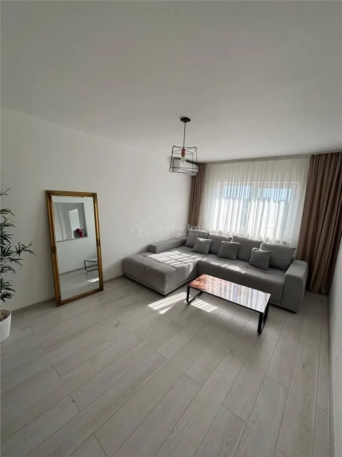 Apartament 2 cam dec Micro 17 renovat - foto 1
