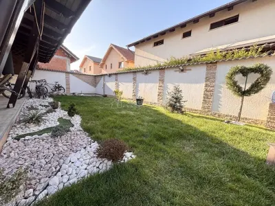 Casa cocheta de vanzare in Sanmartin – confort - stil si relaxare intr-un singur loc - foto 16