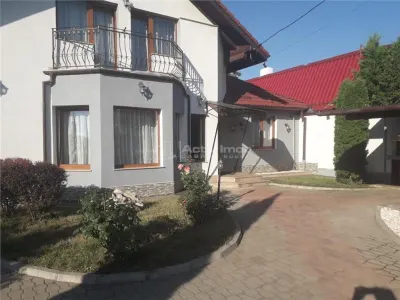 Vila- P+E  4 Camere , 2 bai- Sanpetru Brasov - foto 2