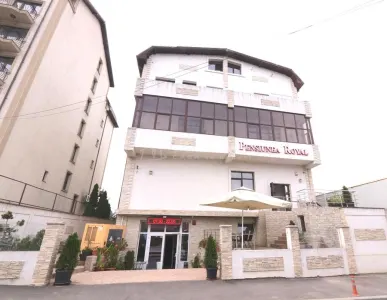 De vanzare –  Cladire comerciala - Pensiune – Restaurant – Ballroom – Rahova – Alexandriei – Leroy Merlin – 1550000E – Afacere la cheie – Comision 0 ! - foto 16