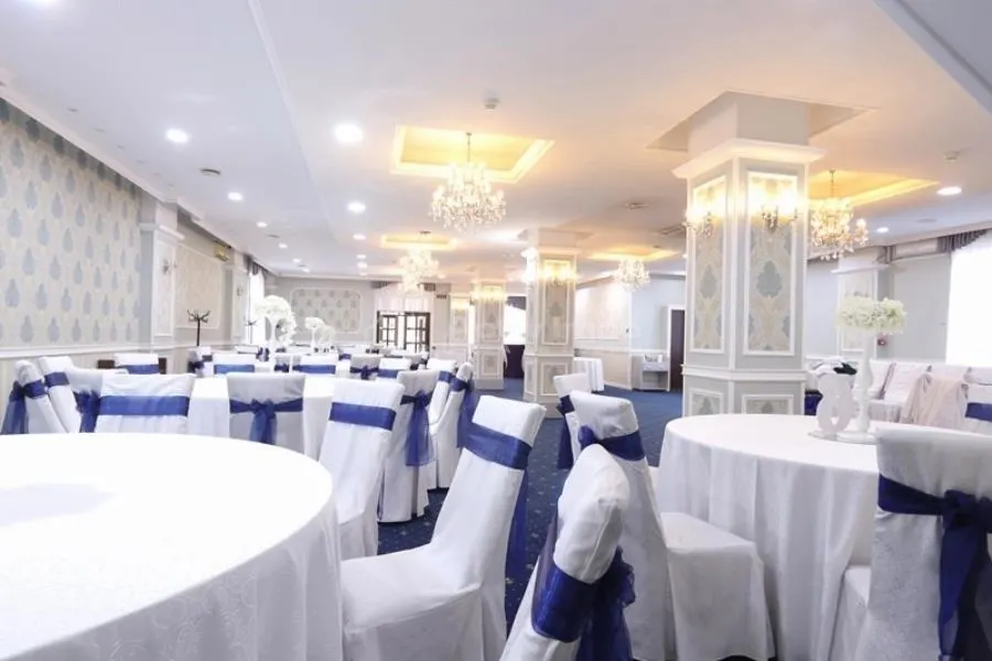 De vanzare –  Cladire comerciala - Pensiune – Restaurant – Ballroom – Rahova – Alexandriei – Leroy Merlin – 1550000E – Afacere la cheie – Comision 0 ! - foto 4