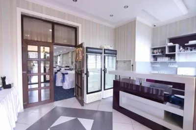De vanzare –  Cladire comerciala - Pensiune – Restaurant – Ballroom – Rahova – Alexandriei – Leroy Merlin – 1550000E – Afacere la cheie – Comision 0 ! - foto 5