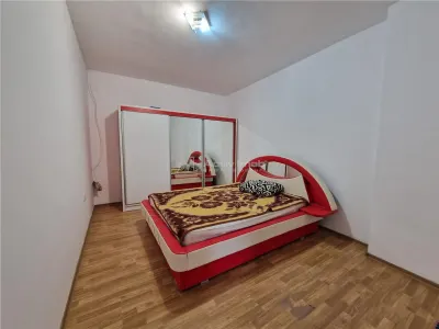 Casa pe sol, eleganta - Piata Mare - foto 2