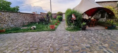 Casa pe sol, teren : 1460 mp - zona Spitalului Municipal - Bariera - foto 2