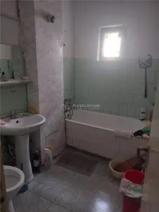 Apartament 2 decomandat, etaj 1, 2 balcoane - Sarari - foto 5