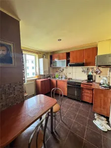 4 camere - Crinilor - Etaj 3 - foto 3