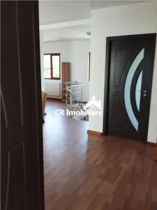 Vila de vanzare cu acces la padurea Izvorani in spatele casei si aproape de centrul comercial Ciolpani - foto 17