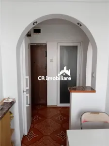 Apartament de 3 camere Titan cu centrala proprie - foto 3