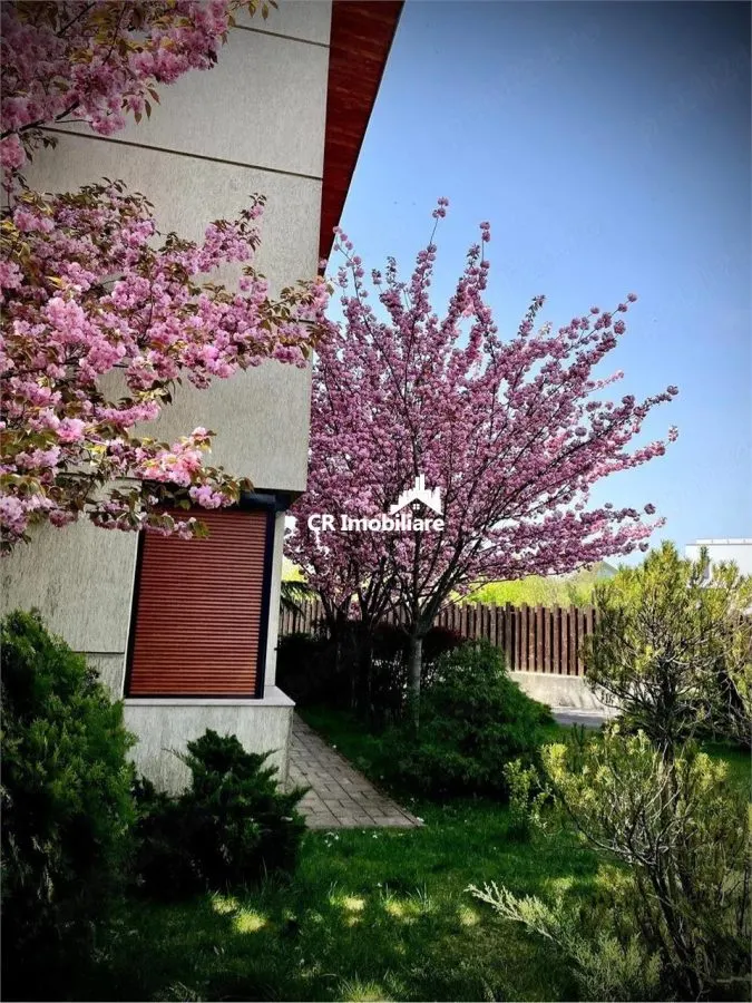 Vila de vanzare 5 camere Sisesti - foto 3