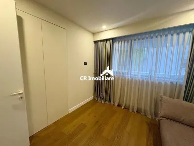 Vanzare 4 camere cu curte Herastrau - foto 5