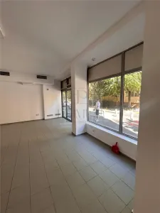 Spatiu comercial - zona excelenta - centrala proprie - aer conditionat - trifazic - foto 2