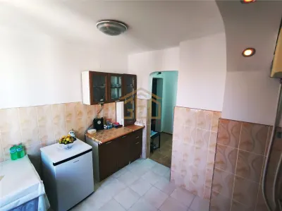 Apartament 3 camere in zona centrala Moldova Noua - foto 11