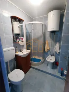 Apartament 3 camere in zona centrala Moldova Noua - foto 7