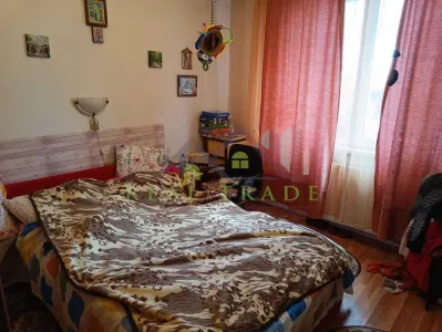 Apartament 3 camere etaj intermediar, boxa pe etaj, beci, - foto 2