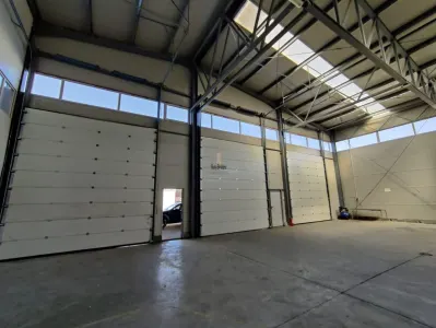Spatiu Industrial - 814 mp - Logistica - Productie - Depozitare - Distributie - Floresti