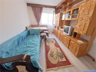 Apartament 3 camere, mobilat si utilat, etaj 1, zona Milcov - foto 6