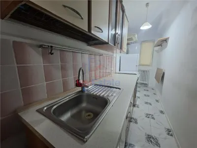 Garsoniera in zona Tatarasi - foto 4