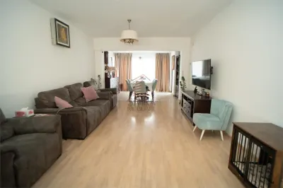 Casa Premium zona Spitalului Judetean - foto 12