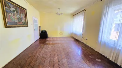 Central | 3 camere decomandate + curte proprie de 35 mÂ²  | Etaj 1 - foto 8