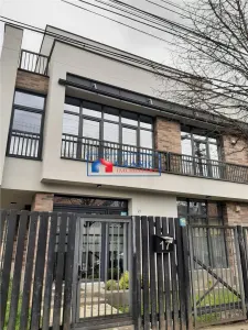 Cladire multifunctionala de vanzare in Andrei Muresanu | 390 mp utili | Terase panoramice | Potrivit pentru birouri, clinica sau locuinta - Cluj-Napoca