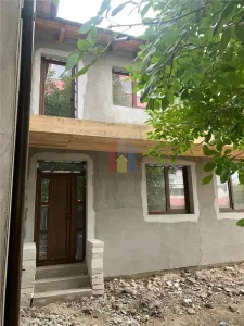 Vila P+1 Minerva, la ROSU 5 cam 220mp construiti+ teren 400 mp - Braila