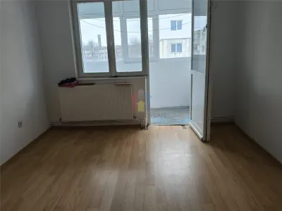 ETAJ 3, ap 2 camere, Hipodrom - Microhala - foto 2
