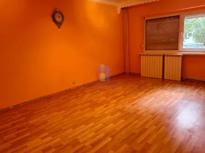 Ap 2 cam, conf 1, Buzaului Parter cu balcon, LIBER - foto 5