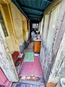Casa batraneasca cu teren 295 mp, deschidere 8 m, Chercea - foto 4