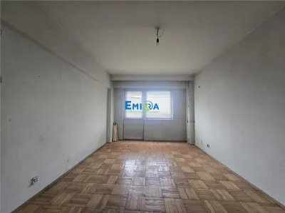 De vanzare Apartament 2 Camere Decomandate Ultracentral - Bacau