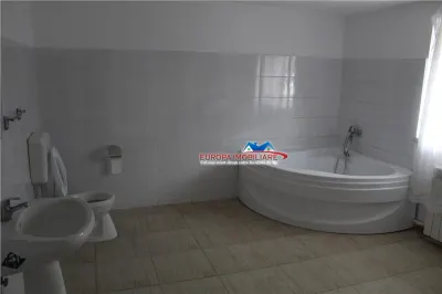 Casa de inchiriat zona Piata Noua Tulcea - foto 3
