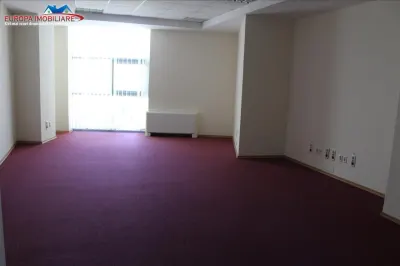 Spatiu de inchiriat ultracentral Tulcea - foto 5