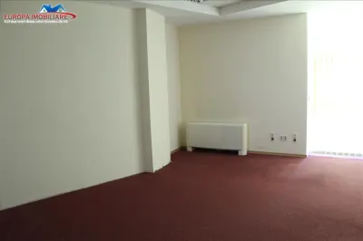 Spatiu de inchiriat ultracentral Tulcea - foto 10