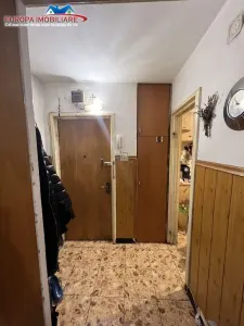 Apartament 2 camere de vanzare zona Taxe si Impozite Tulcea - foto 3