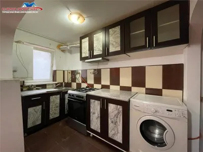 Apartament 3 camere de vanzare zona Spitalului -Tulcea - foto 5