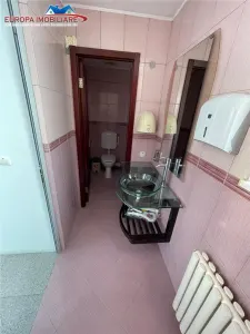 Spatiu de inchiriat  in zona centrala Tulcea - foto 11