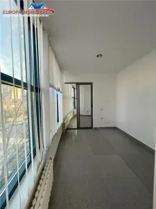 Spatiu de inchiriat  in zona centrala Tulcea - foto 8
