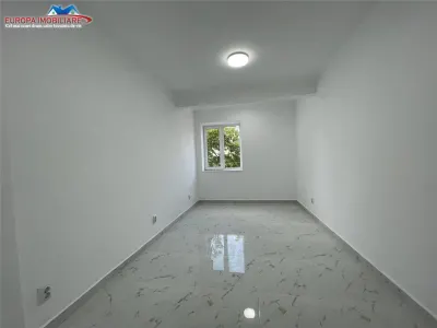 Birouri  de inchiriat   zona centrala Tulcea - foto 11