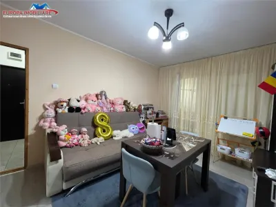 Apartament cu 2 camere de vanzare zona Alunisului Tulcea - foto 2